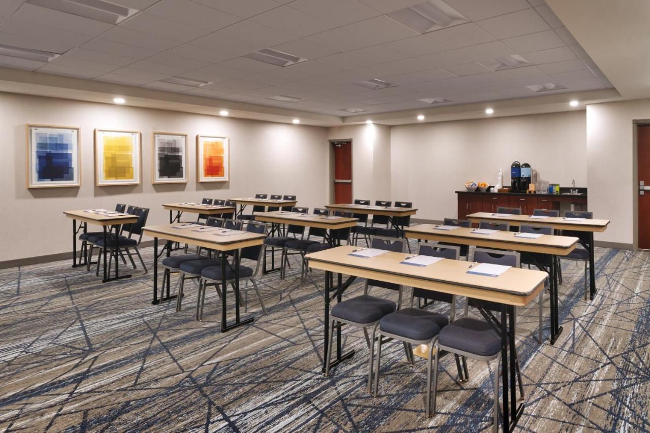 Holiday Inn Express And Suites Helena By Ihg Екстериор снимка