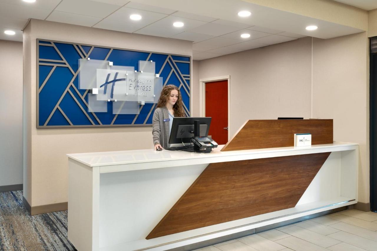 Holiday Inn Express And Suites Helena By Ihg Екстериор снимка