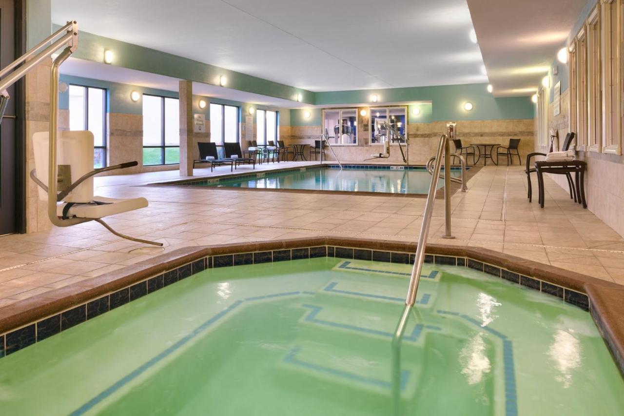 Holiday Inn Express And Suites Helena By Ihg Екстериор снимка