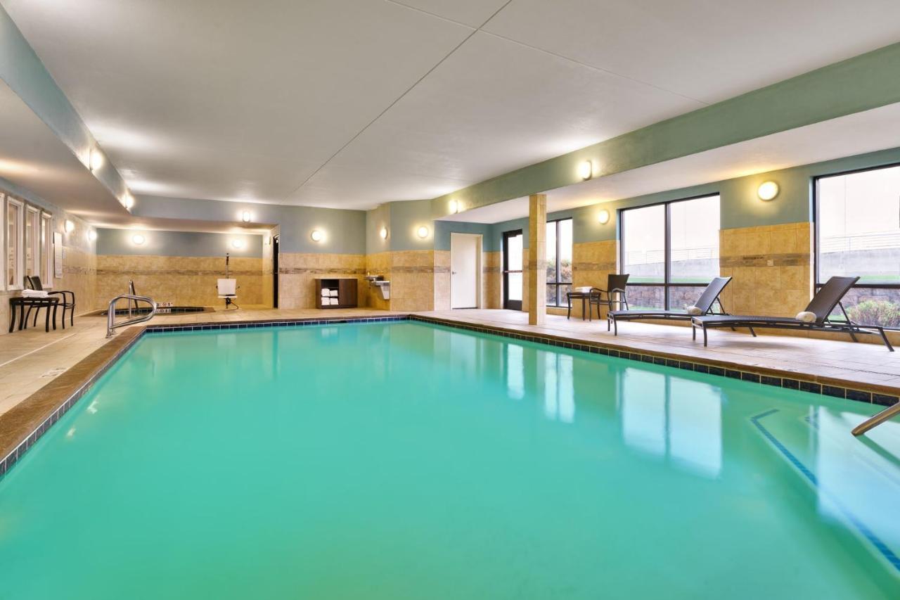Holiday Inn Express And Suites Helena By Ihg Екстериор снимка