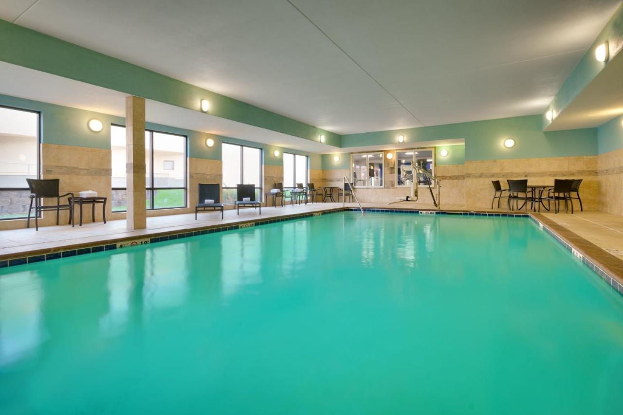 Holiday Inn Express And Suites Helena By Ihg Екстериор снимка