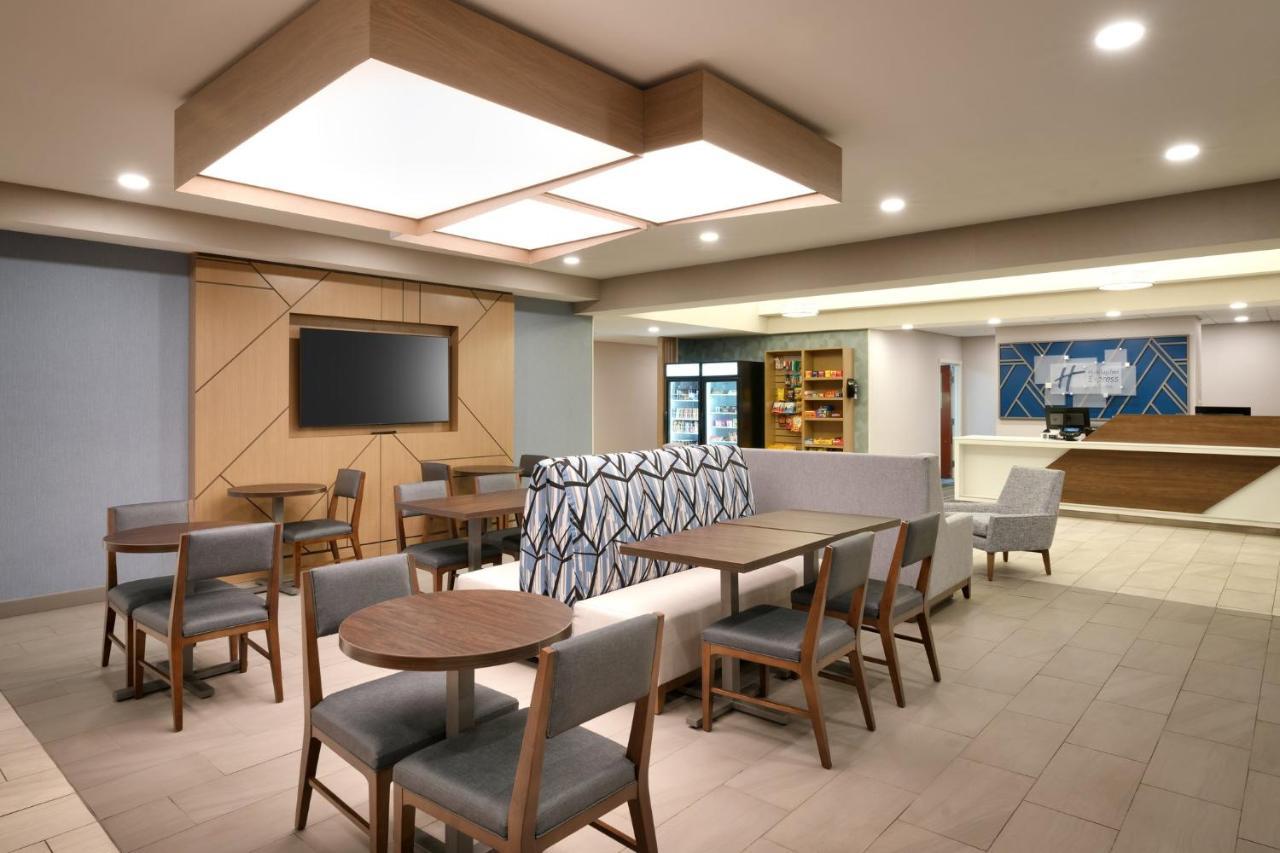 Holiday Inn Express And Suites Helena By Ihg Екстериор снимка