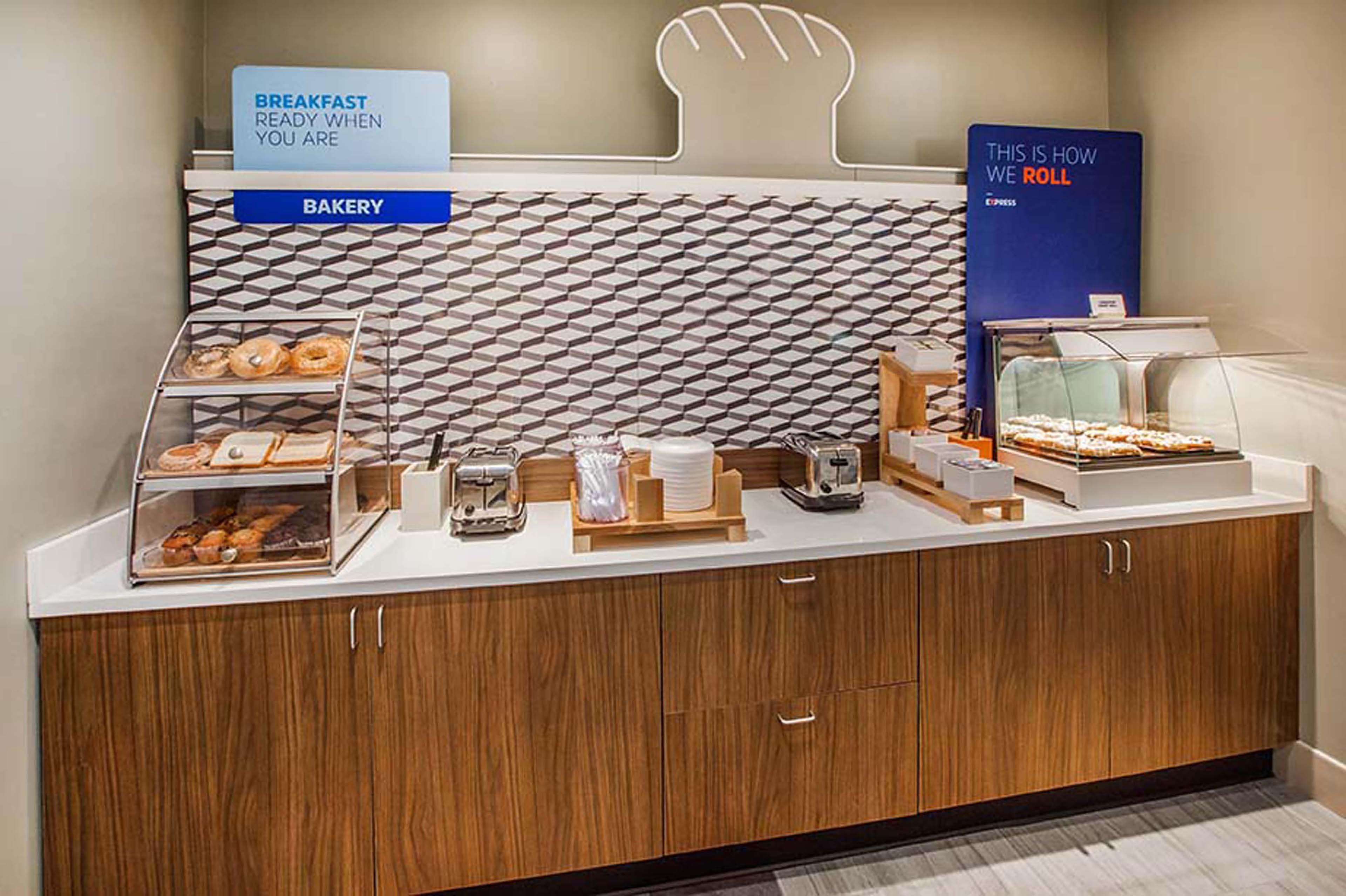 Holiday Inn Express And Suites Helena By Ihg Екстериор снимка