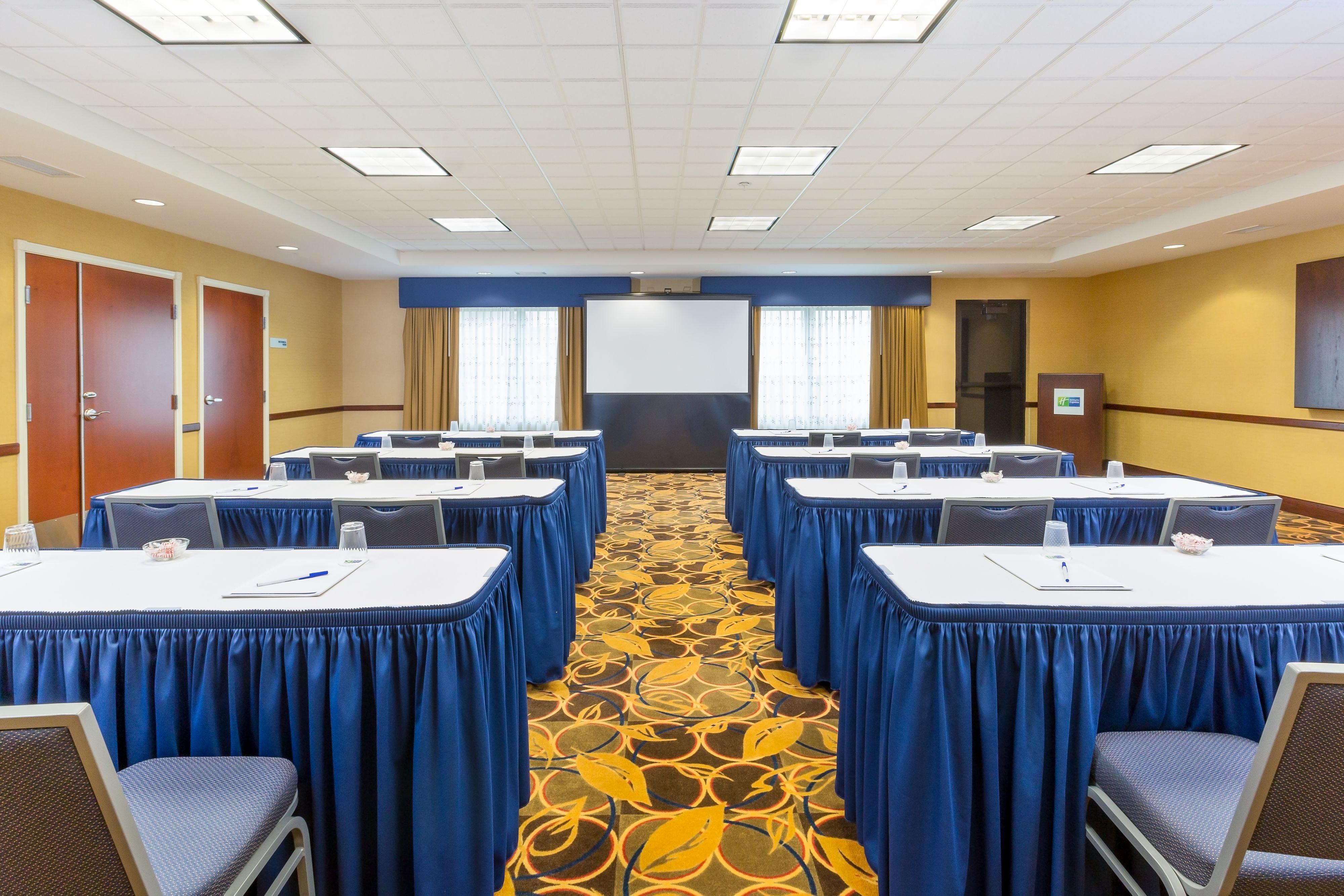 Holiday Inn Express And Suites Helena By Ihg Екстериор снимка